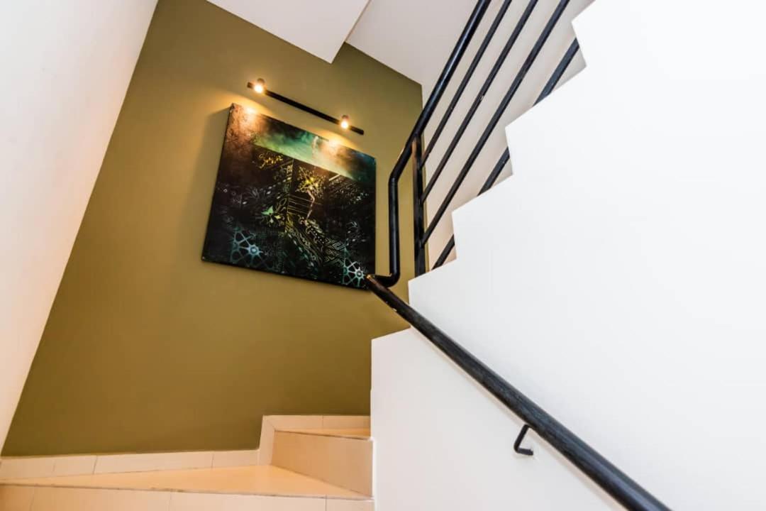The In - The Lov Penang Katil 5*