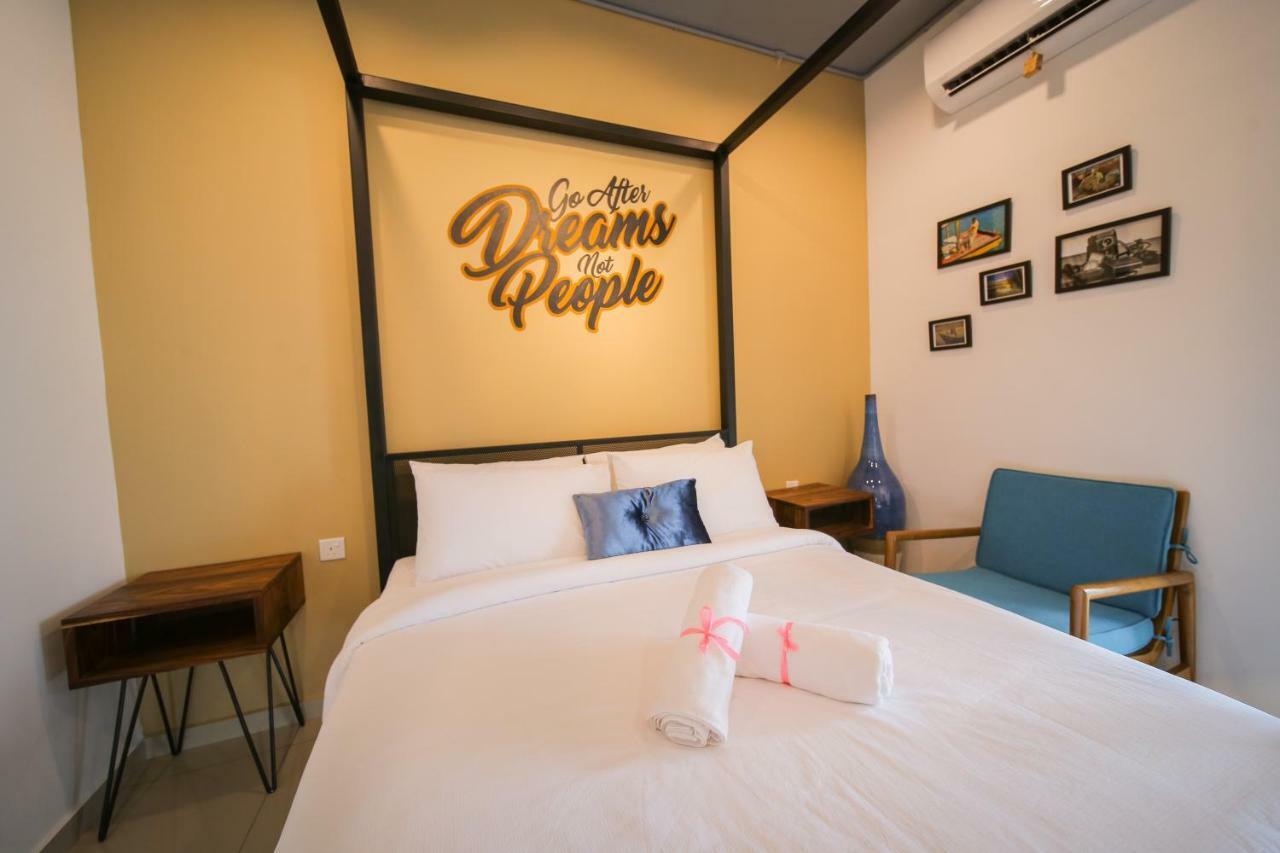 The In - The Lov Penang Katil 5*