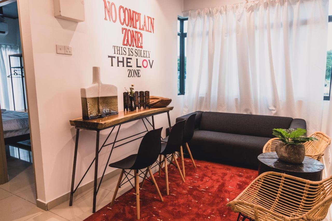 The In - The Lov Penang Katil 5*